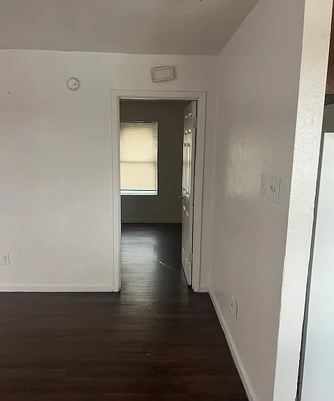 512 W Green Ave — Photo 7