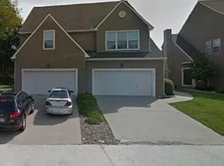 9131 Boehm Dr, Lenexa, KS 66219