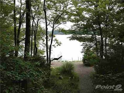 3rd image of 110 Lake Shore Dr S