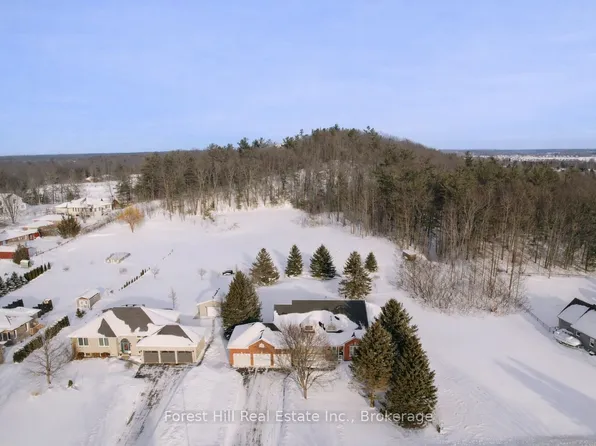 74 Wasaga Sands Dr, Wasaga Beach, ON L9Z 1J4