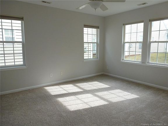 5th image of 4509 Basswood Way