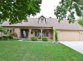315 Riverview Dr, Woodville, OH 43469