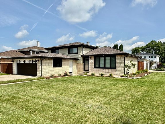 2nd image of 5400 138th St