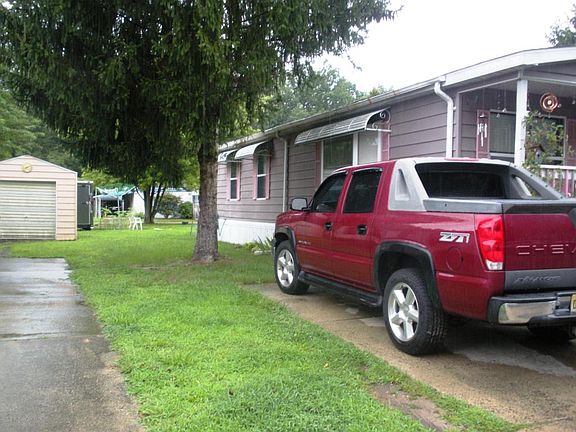 2nd image of 85 Douglas Dr