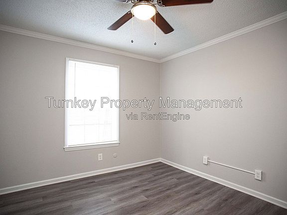 3rd image of 9101 N Rodney Parham Rd #9