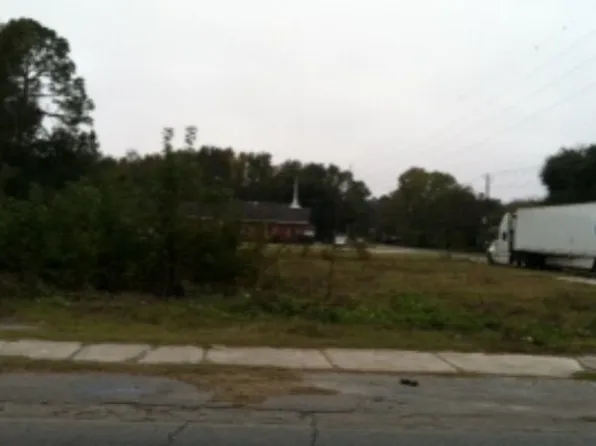 3790 Habersham St, Brunswick, GA 31520