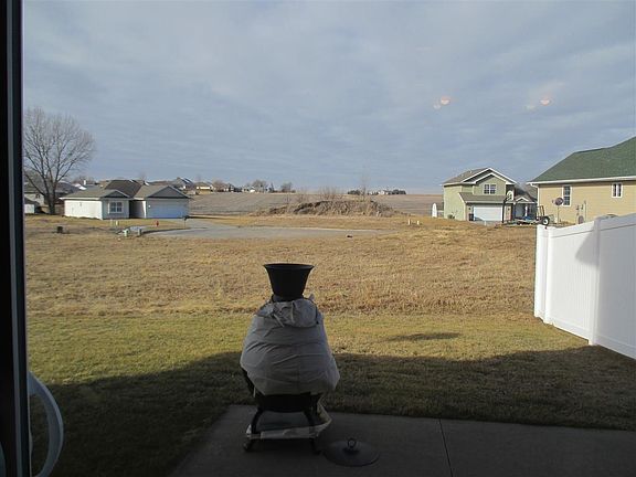 3rd image of 316 Sage Ct