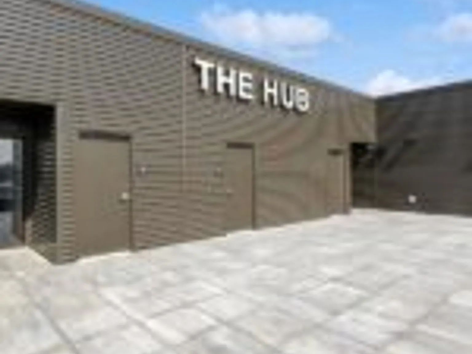 The Leo at the Hub Apartments — Photo 4