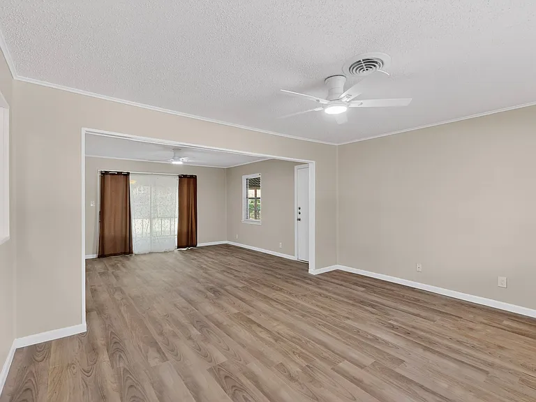 1016 Sproles Dr — Photo 13