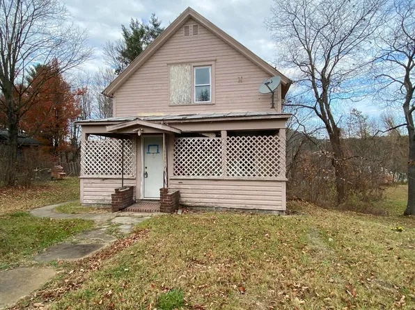 31 Smith Street, Warrensburg, NY 12885