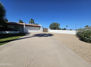 11221 N 32nd St, Phoenix, AZ 85028