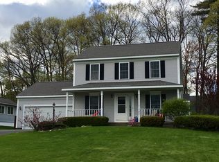 127 Butternut Dr, Niskayuna, NY 12309