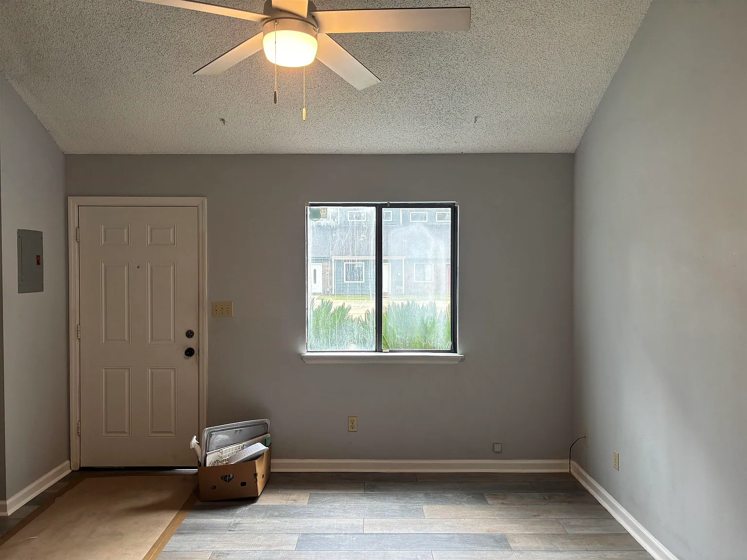 2 bed, 928 sqft, $1,150 — Photo 3