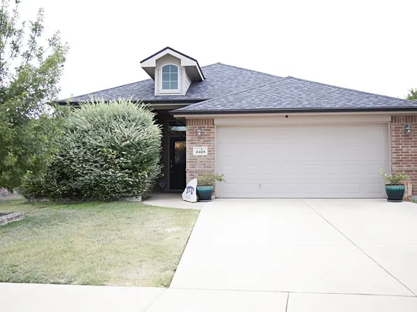 2428 Wakecrest Dr, Fort Worth, TX 76108