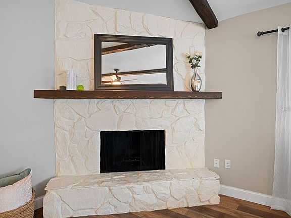 3rd image of 6635 Brentford Rd
