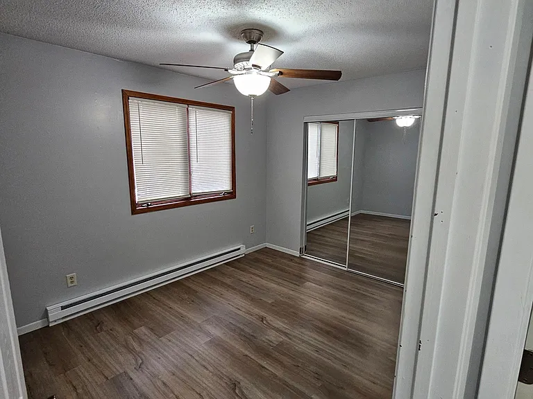 1160 Oakview Dr #7 — Photo 11