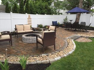 11 Lawrence St, Danvers, MA 01923