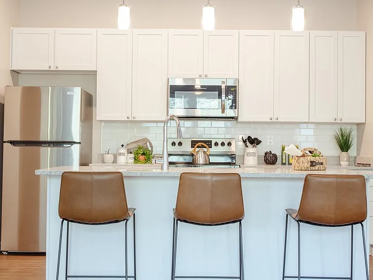 Modern Kitchen | Cincinnati OH Apartment For Rent | The residences at MQ
