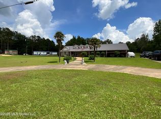 3152 Old Natchez Rd, Hazlehurst, MS 39083
