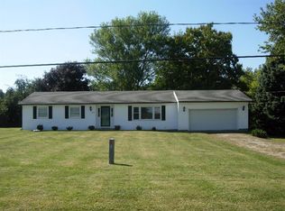 975 Quarry Rd, Jamestown, OH 45335