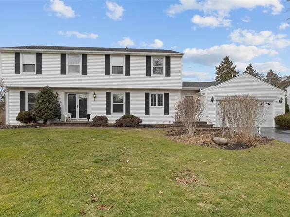 6 High Hill Dr, Pittsford, NY 14534