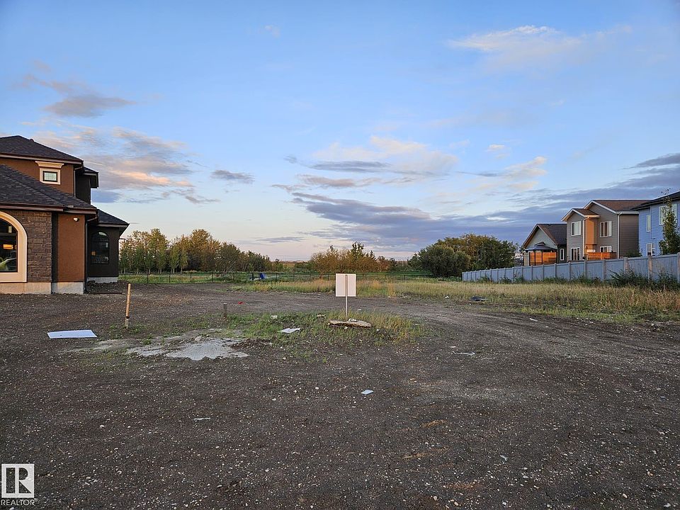 1st image of 82 Greenfield Bnd