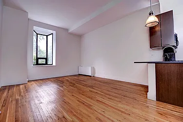 Rented by Urbane Brokerage