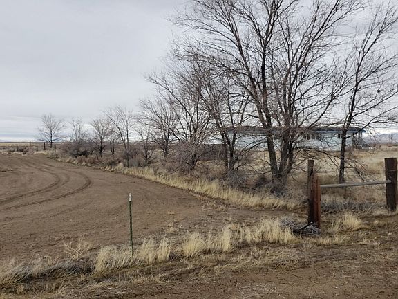 3rd image of 8695 Wagon Wheel Ave