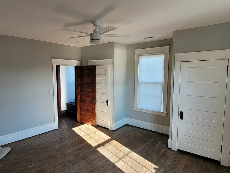 606 Hillcrest Dr — Photo 9