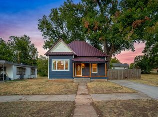 623 S 8th St, Chickasha, OK 73018