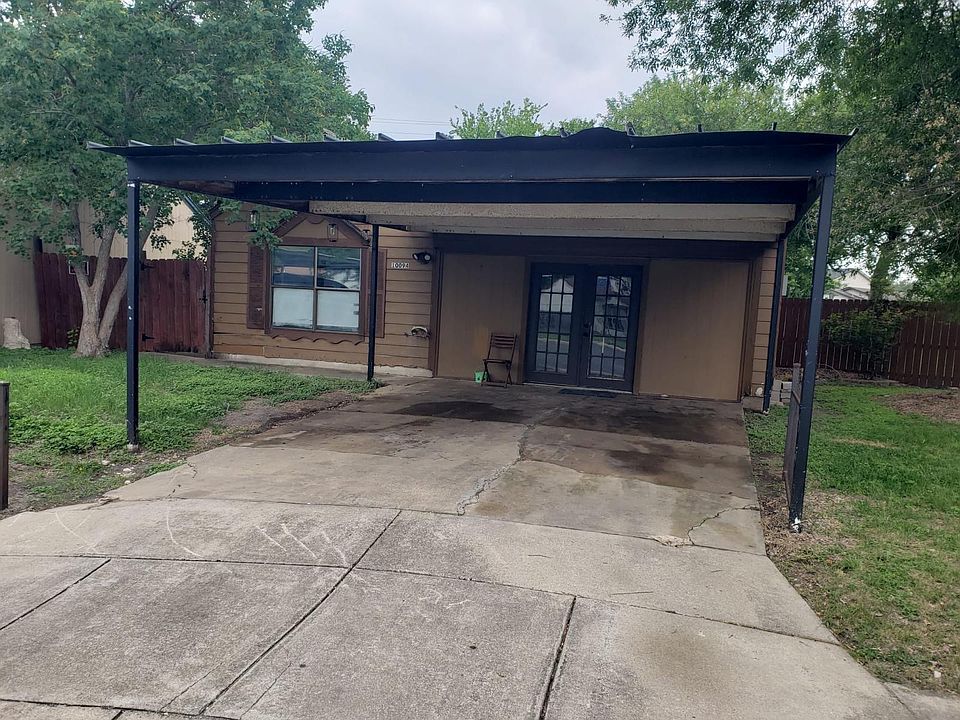 1st image of 10094 Birch Field Dr