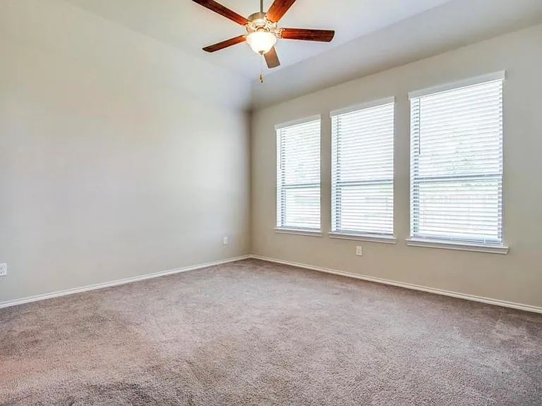 523 Timber Voyage Ct — Photo 16
