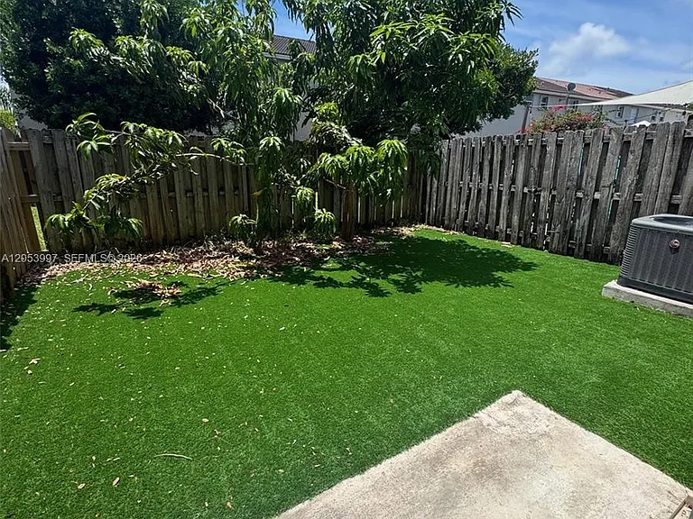 8908 SW 223rd Ter #8908 — Photo 15
