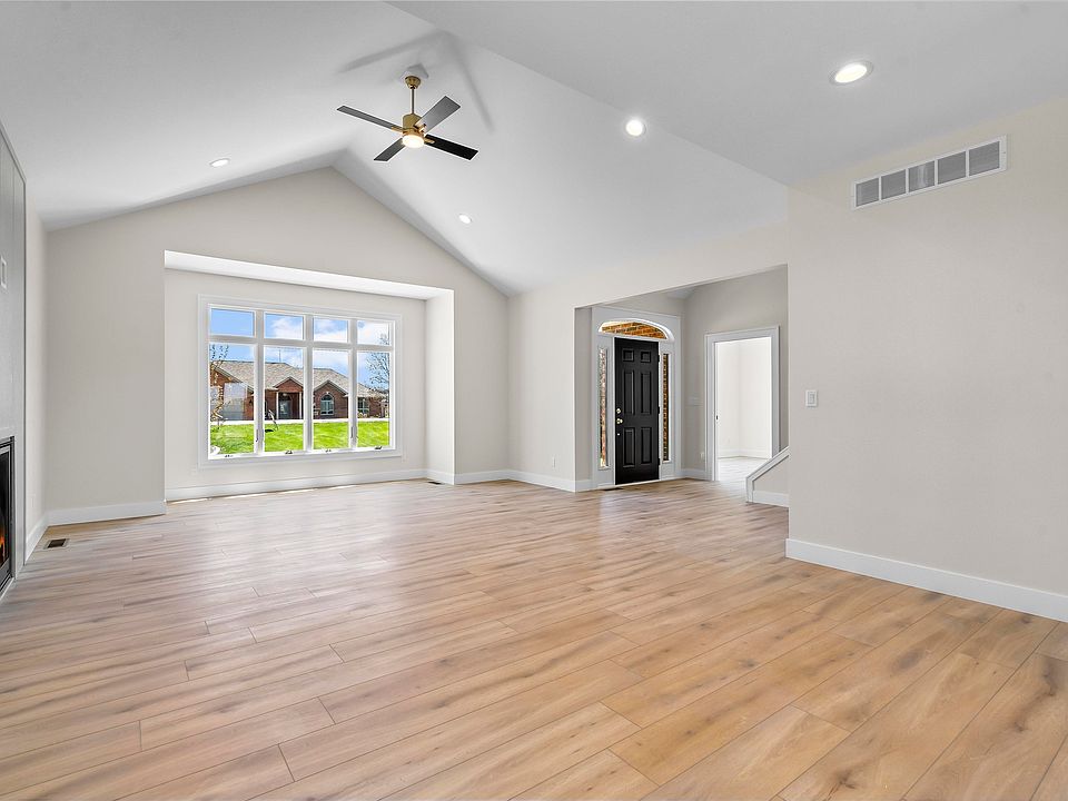 7989 Raphael Dr, Dubuque, IA 52003 MLS 147063 Zillow