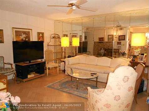 4th image of 4024 Ventnor Dr #H