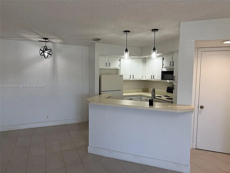 3330 Pinewalk Dr N #1623 — Photo 2