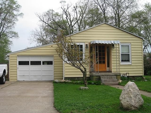 1st image of 310 Gage Ave
