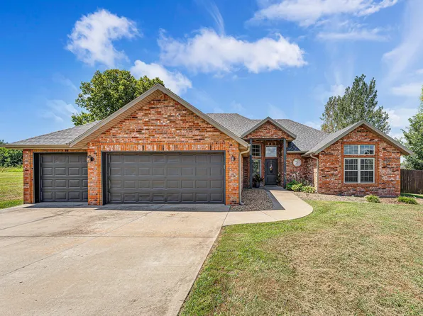 85 Holly Ridge Road, Willard, MO 65781