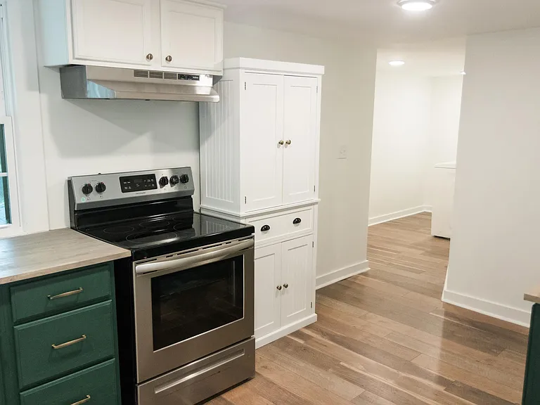 25 Lawn St — Photo 17
