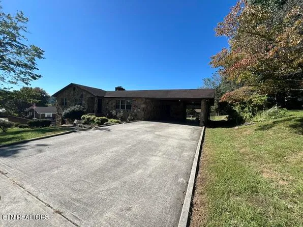 119 Mountain View Rd, Jacksboro, TN 37757