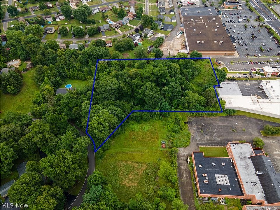 1st image of Tanglewood Dr