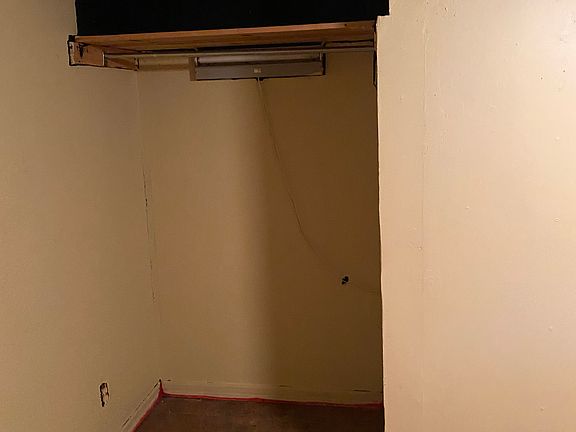 2nd image of 730 Utopia Ln