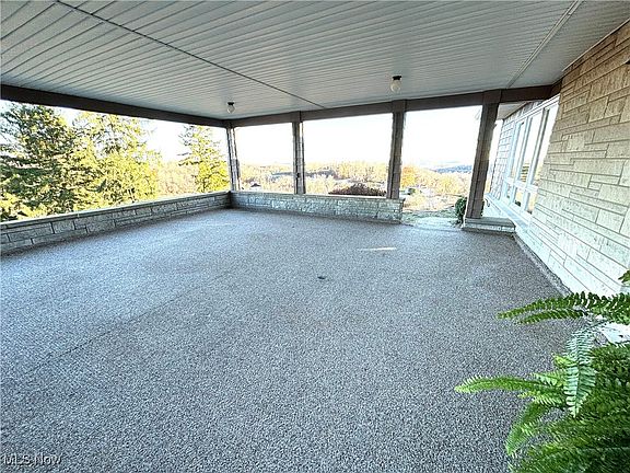 4th image of 54897 Lawvers Dr