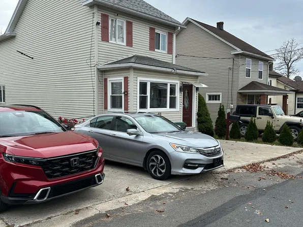 37 Bridge St, McAdoo, PA 18237