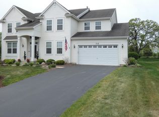 316 Foxford Dr, Cary, IL 60013
