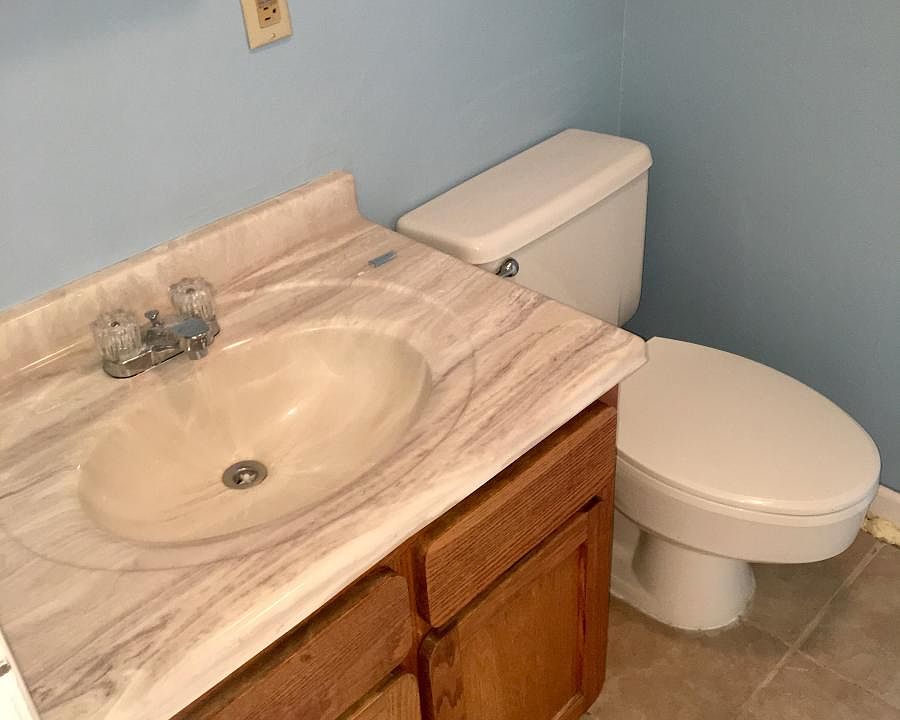 2nd image of 2228 E Carson St #1