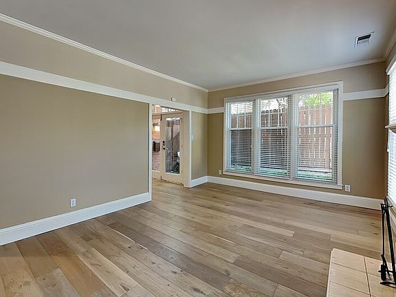 3rd image of 3420 Binkley Ave