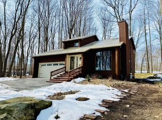 897 Six Shillings Rd, Du Bois, PA 15801