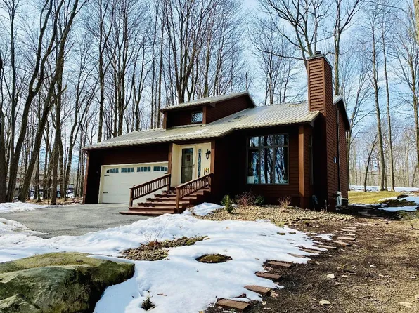 897 Six Shillings Rd, Du Bois, PA 15801