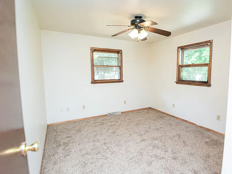 5247 Concord Ave — Photo 15